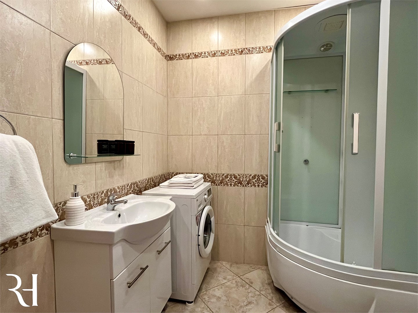 Рич Хотелс - photo 2