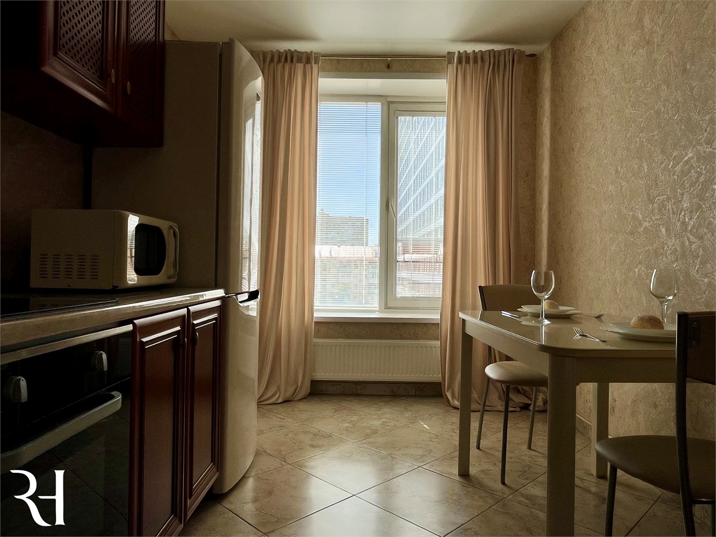 Рич Хотелс - photo 3