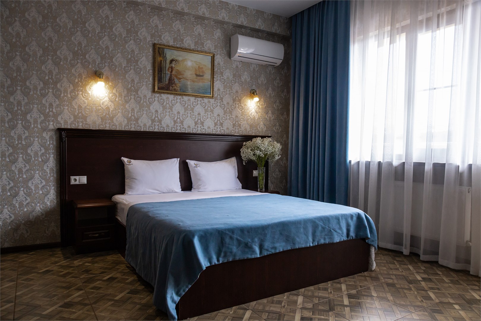 Karap Palace Hotel - photo 2