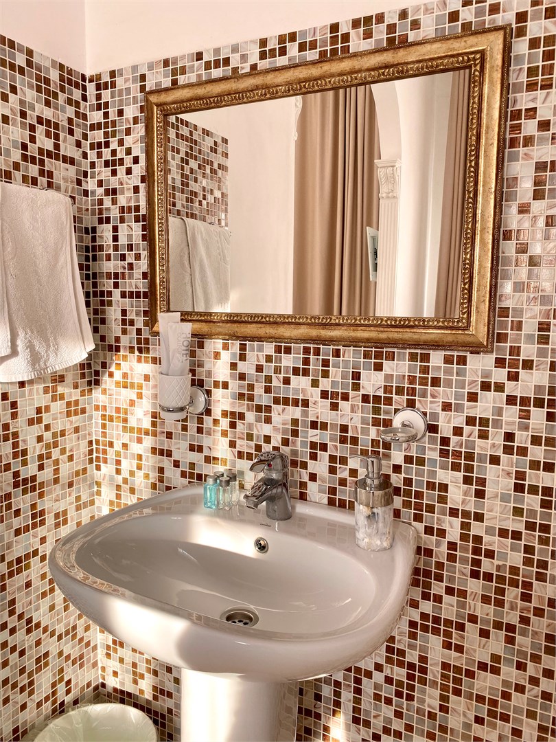 Home Suites - photo 5