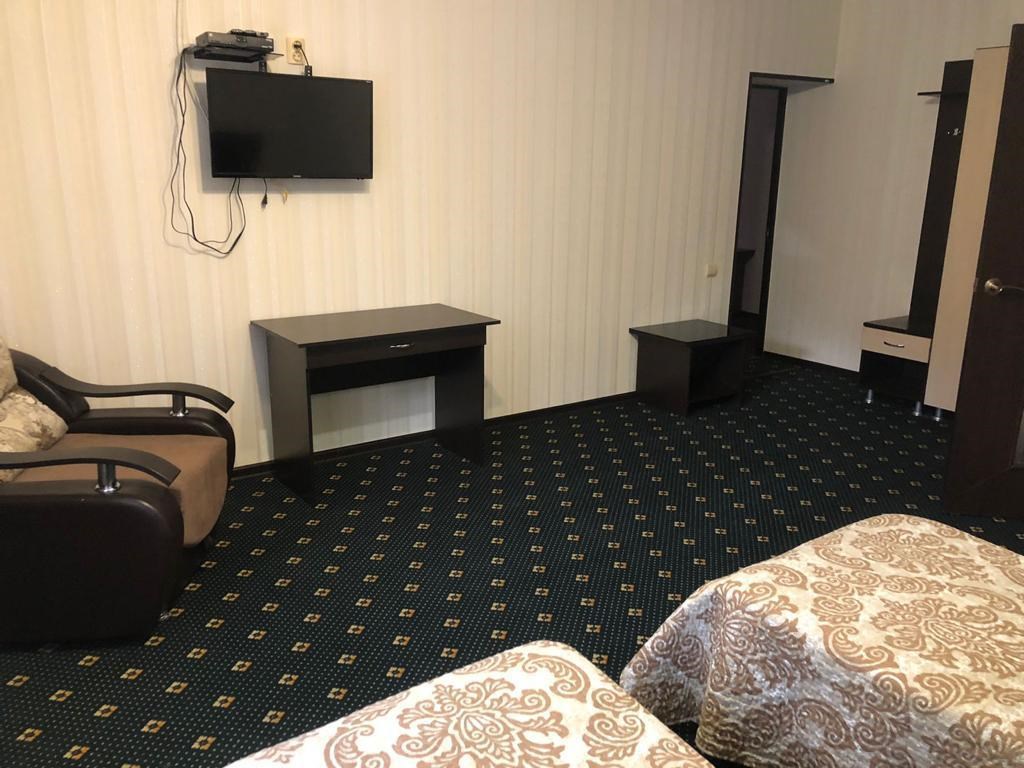azau premier hotel - photo 2