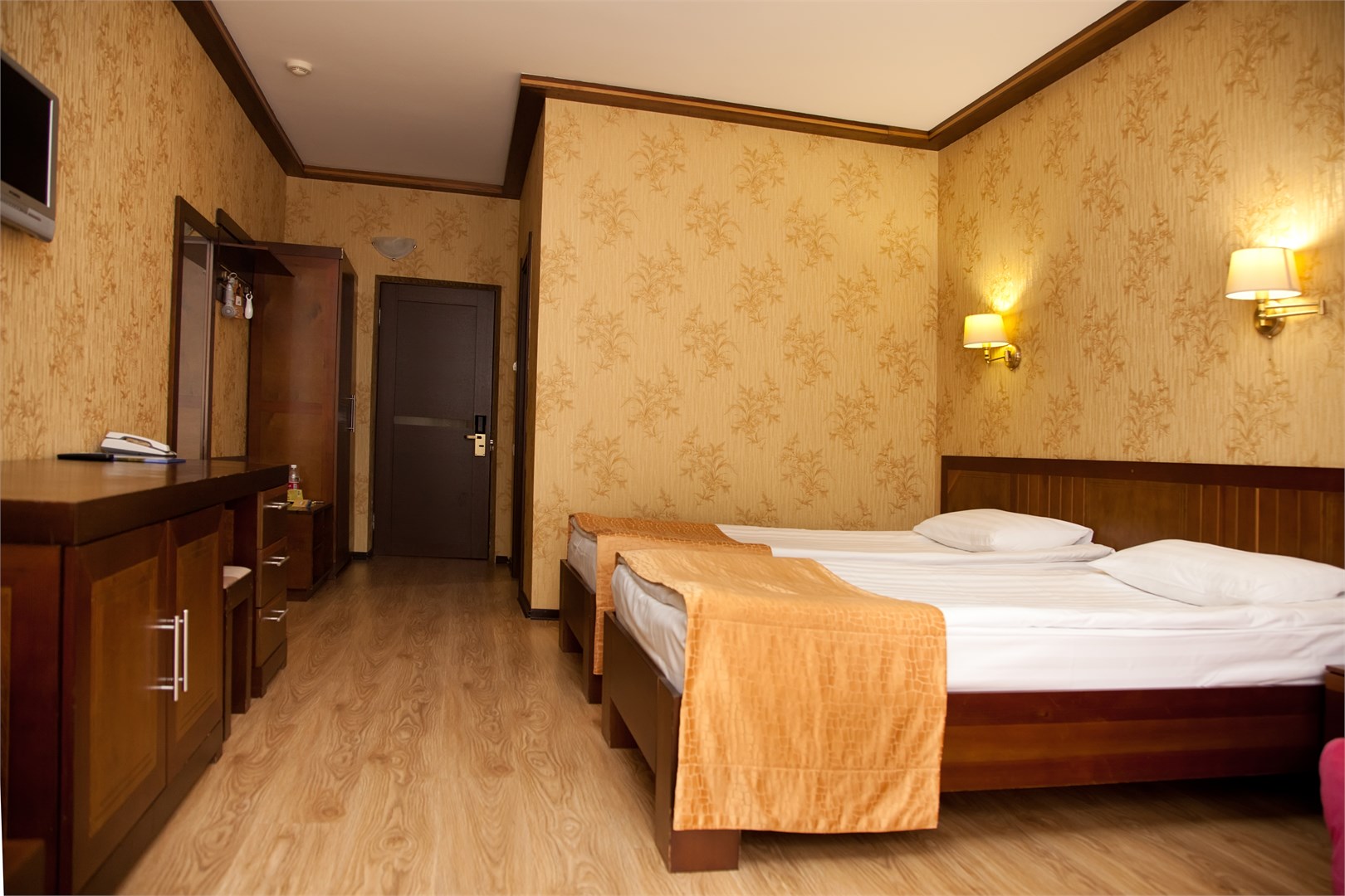 Гала Плаза - photo 2