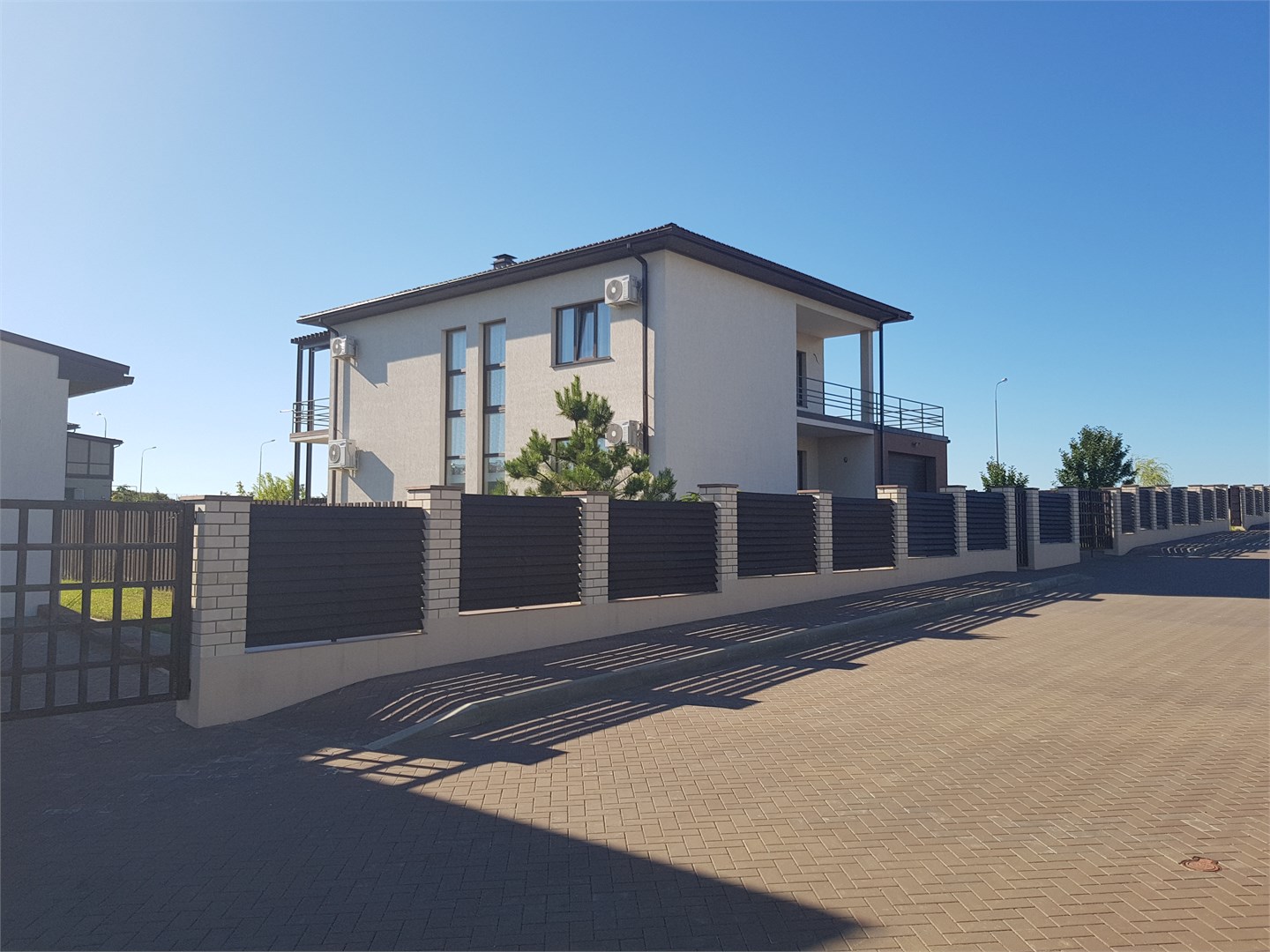 Гостевой дом на 1 береговой линии - photo 2