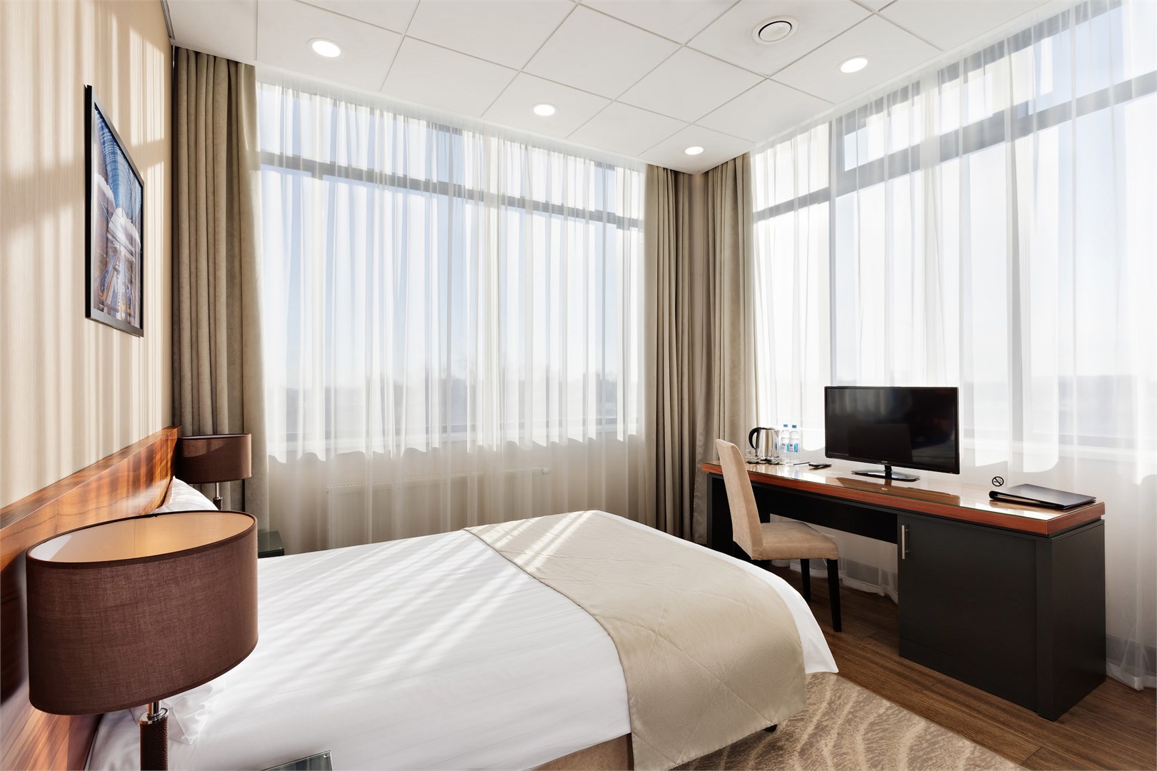 Veshki Park Hotel - photo 2