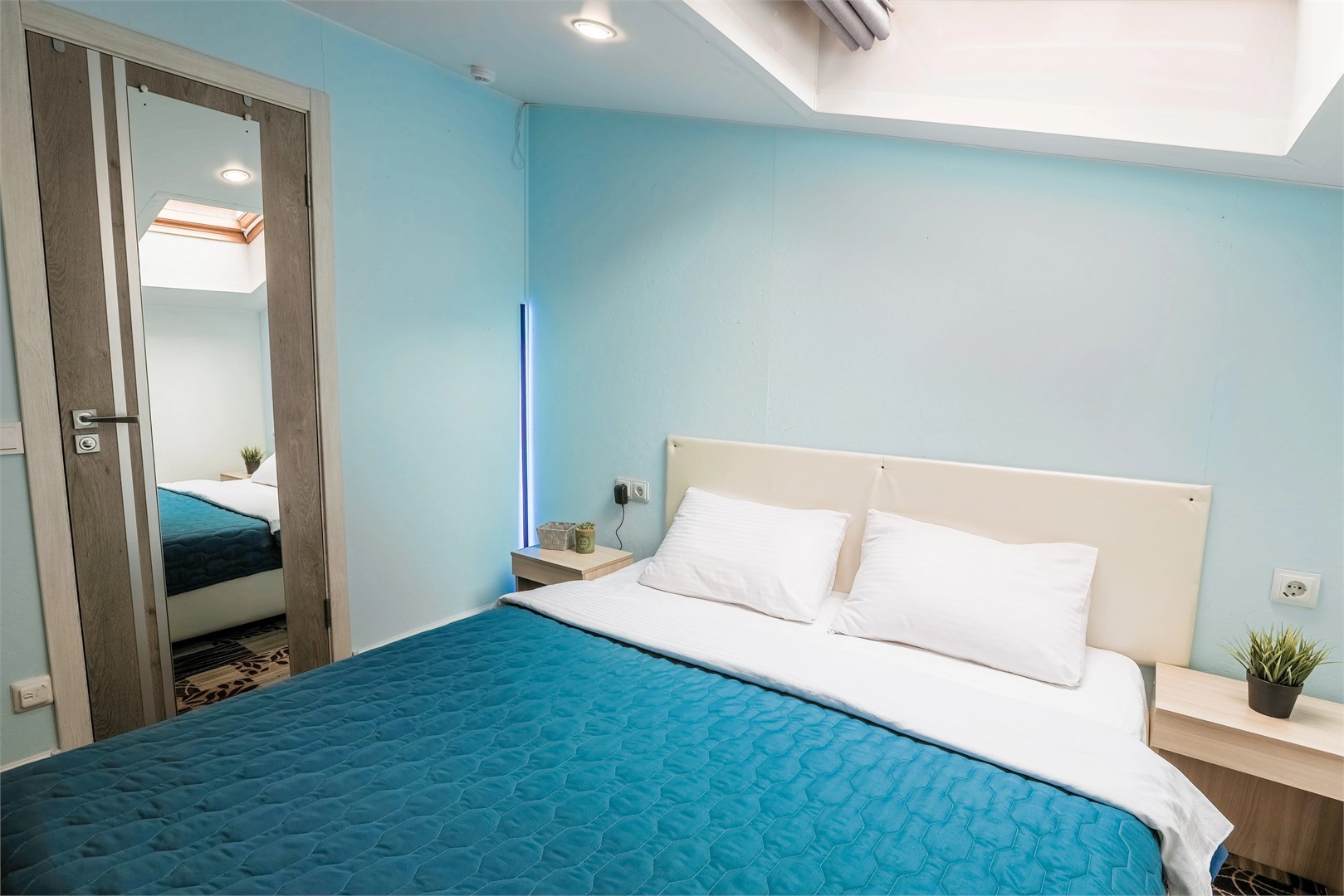Good Hotel - photo 2