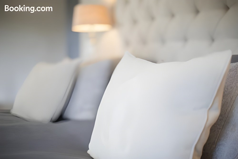 Нонлакшери Спа Резорт