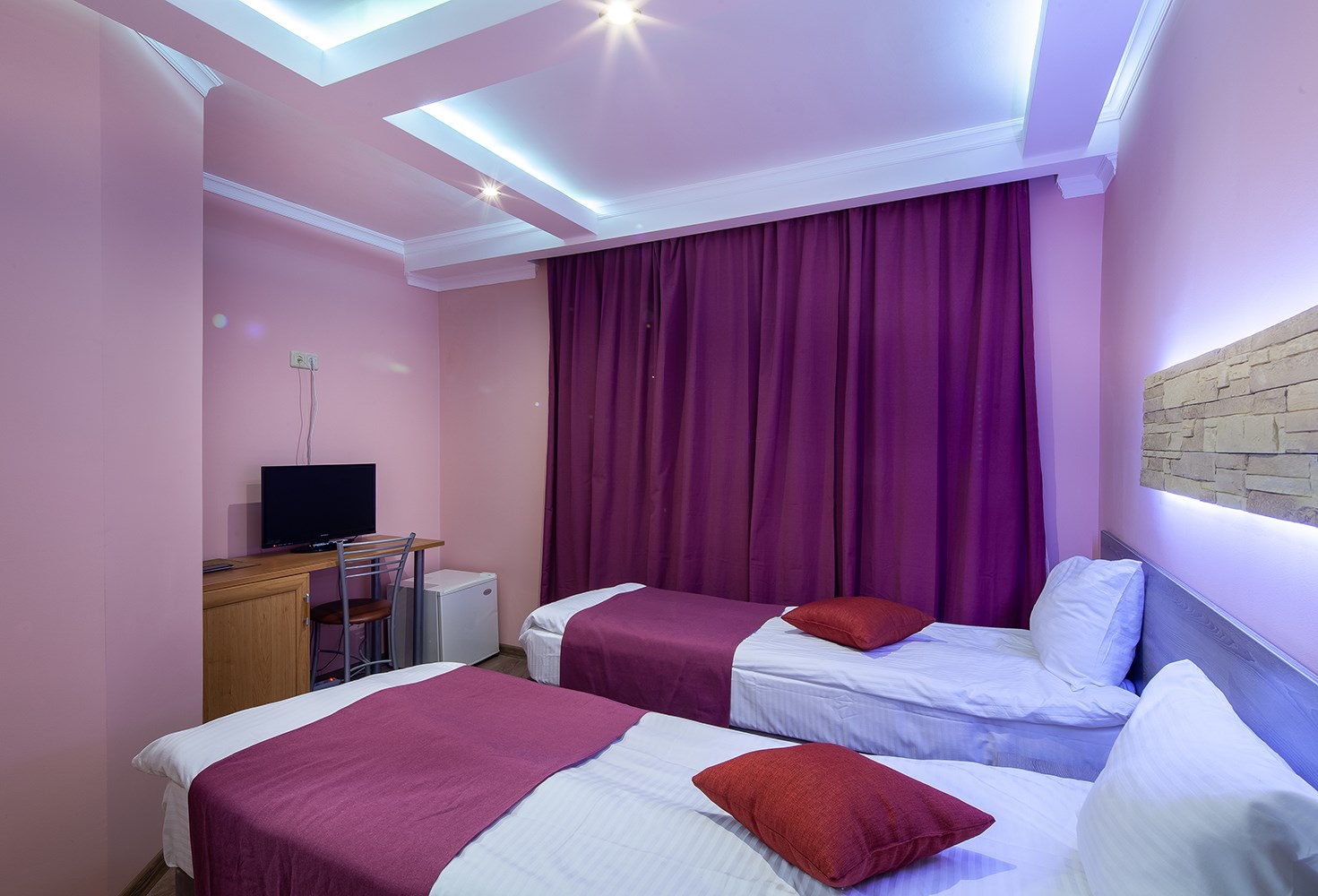 Garden Hotel - photo 5