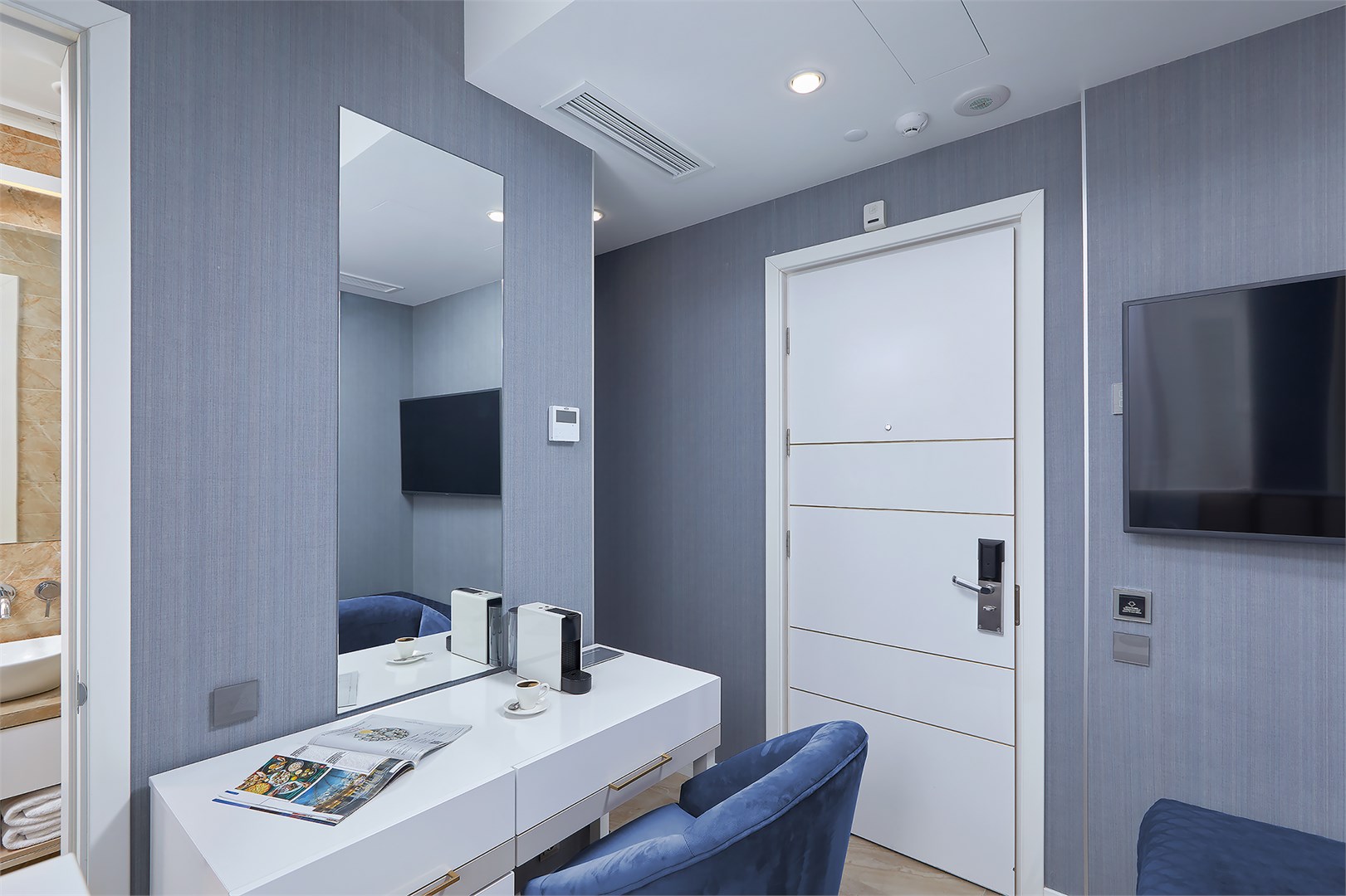 V Hotel Tverskaya - photo 2